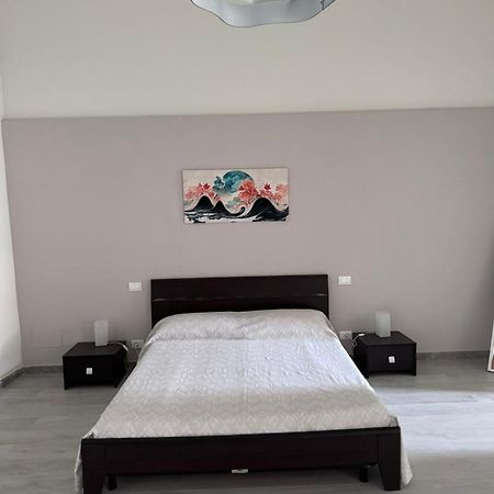 Jonia Apartments 加里 外观 照片