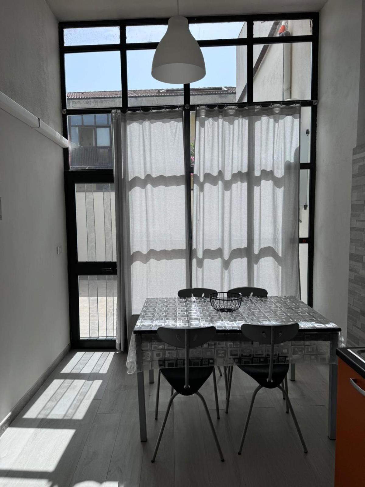 Jonia Apartments 加里 外观 照片